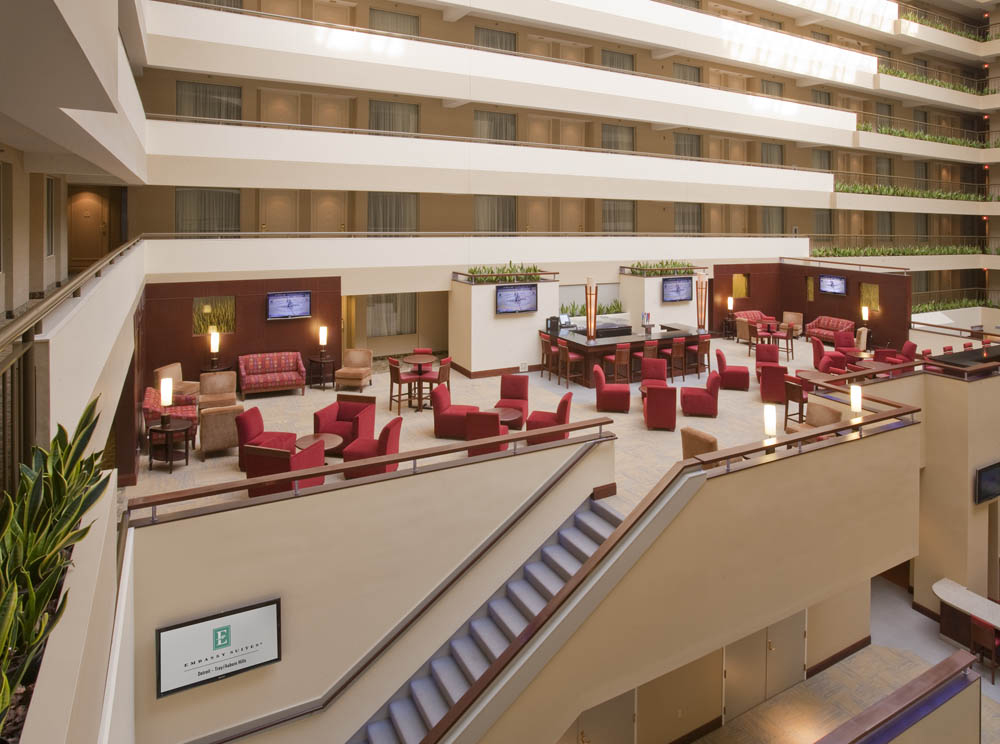 Î‘Ï€Î¿Ï„Î­Î»ÎµÏƒÎ¼Î± ÎµÎ¹ÎºÏŒÎ½Î±Ï‚ Î³Î¹Î± Newly Designed Embassy Suites by Hilton Auburn Hills Opens