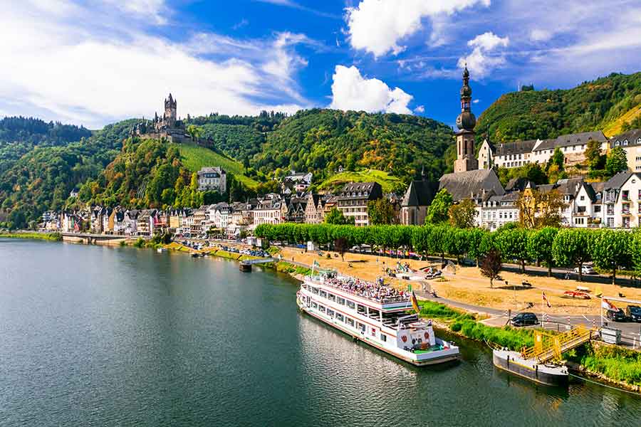 Riviera River Cruises Offers Group Booking Incentive for December
