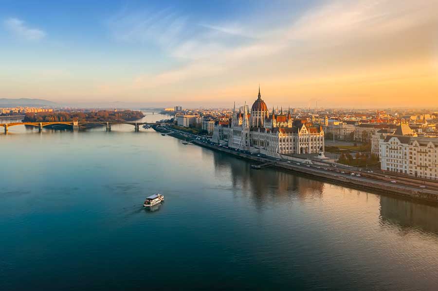 Riviera River Cruises Extends Promotions on 2023, 2024 Departures