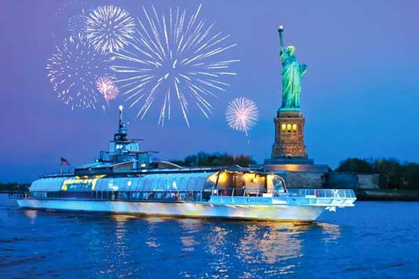 4th of July Dinner Cruise & Walking Tour in NYC and DC